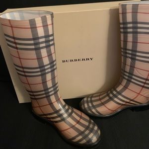 Authentic Burberry rubber nova-check rain boots
